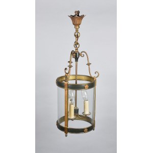 Závěsná lampa se třemi svíčkami ve tvaru lucerny