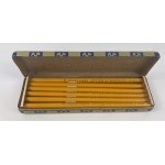 Ołówki Johann Faber Nurnberg. Pudełko kartonowe z kompletem 12 ołówków.