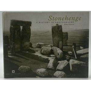 Richards Julian, Stonehenge: Historie ve fotografiích