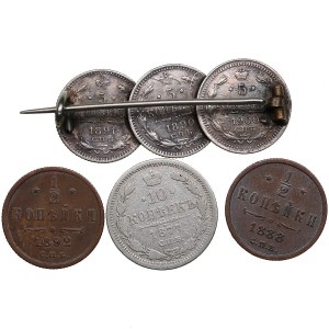 Group of coins & coin brooch: Russia (4)
