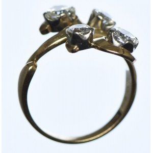 Gold ring with diamonds 1.61 ct (2 diamonds 1.04 ct, 2 diamonds 0.57 ct)