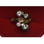 Gold ring with diamonds 1.61 ct (2 diamonds 1.04 ct, 2 diamonds 0.57 ct)