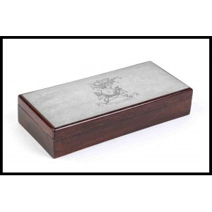 ITALY, Kingdom Wooden box engraved with the frieze of the 8th Bersaglieri Regiment