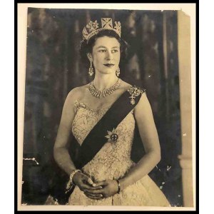 UNITED KINGDOM Photo of the Queen Elizabeth II