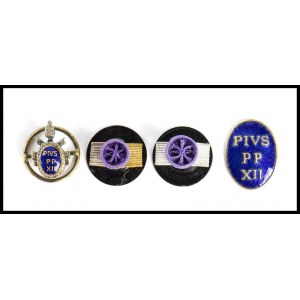 Pontifical buttonhole badges