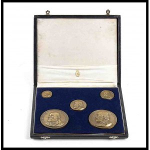 ITALY, Kingdom Box with 5 Garibaldi medals