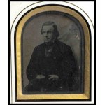 Daguerreotype depicting man