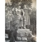 STALINOGRÓD. Zestaw 4 zdjęć rzeźb mieszćzacych się w WPKiW [1953-1956]