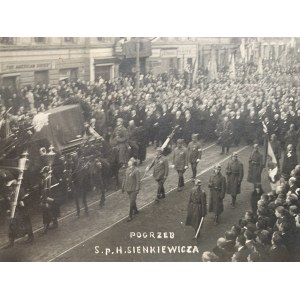 SIENKIEWICZ Henryk. Foto von der Beerdigung von S.p.H.Sienkiewicz. Warschau [1924].
