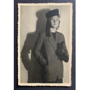 OTWOCK. Žena. Fotopohlednice [1942].