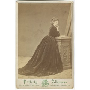 [Kartónová fotografia] Helena Modrzejewska [J. Mieczkowski Varšava okolo 1880].
