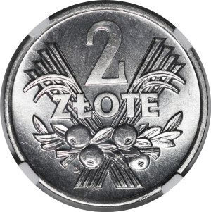 2 Gold Berries 1970