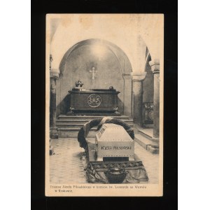 Jozef Pilsudski's coffin (686)