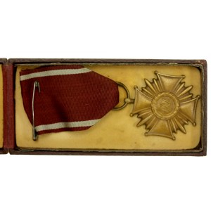 Bronzový komunistický kríž za zásluhy v škatuli, 50. a 60. roky (73)