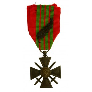 France, War Cross (Croix de Guerre) 1939 with palm tree (214)