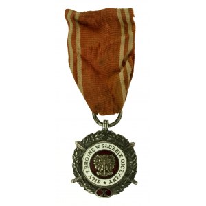 PRL, Medal Siły Zbrojne w Służbie Ojczyzny, srebrny (X). Pierwsza wersja (502)