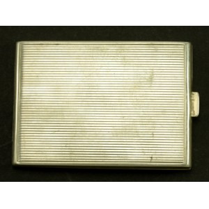 Second Republic, Cigarette case with badge of the Reserve Officers' Association. Silver (557)