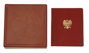 Poľská ľudová republika, medaila za vynikajúce služby v diplomatickej a konzulárnej službe, spolu s osvedčením 1977 (561)