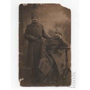 Fotografie, přepážky, dva carští vojáci