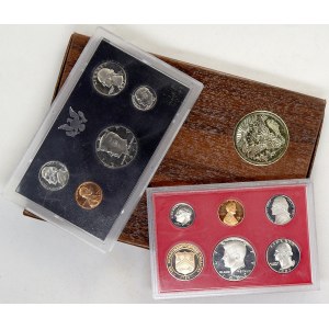 USA, Sada oběžných mincí 1971 S, 1 dollar 1971 S Ag, sada 1982 S