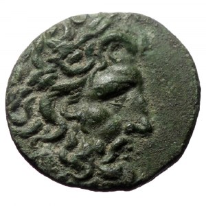Mysia, Pergamon, AE, (Bronze, 3.53g, 19mm), Circa 133-27 BC.