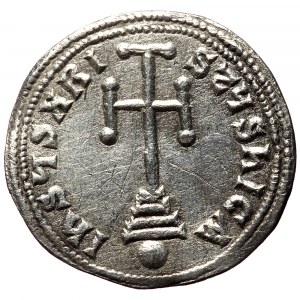 Basil I, Constantinus, AR, Miliarense (Silver, 2.57 g. 23 mm.) 868-879 AD.