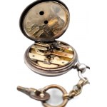Silberne verschraubte Taschenuhr aus dem 19. Jahrhundert mit Motto - Frankreich