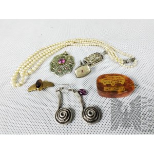 Set of various jewelry