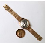 SSSR, mechanické hodinky Poljot na zlatém náramku