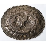 Hanau, Pamätný tanier, August II Silný a Mária Jozefína