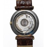 Schweiz, Bulova mechanische Uhr mit Mondphasen