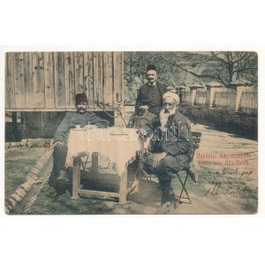 1909 Ada Kaleh (Orsova), Török csendőr és Bego Mustafa, vízipipa. Ali Mehmed 39. / Turkish gendarme and Bego Mustapha...