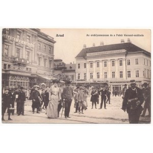 1910 Arad, Ereklyemúzeum, Fehér Kereszt szálloda, Klein Mór és Braun Gusztáv üzlete, küldönc. Kerpel Izsó kiadása ...