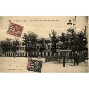 Saint Louis, Statue Faidherbe et Caserne Rognat / military barracks, statue