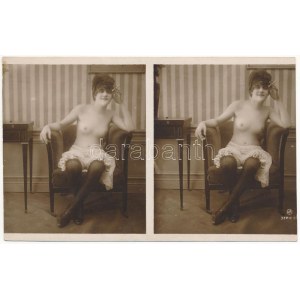 Félmeztelen erotikus hölgy cigarettával - sztereó / Half-naked erotic lady with cigarette - stereo postcard. J.A...