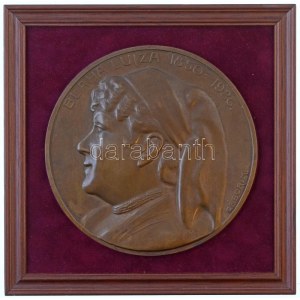 Gábor Mátyás (1891-1944) 1928. Blaha Lujza 1850-1926 egyoldalas, öntött bronz emlékérem (205mm) fatáblára csavarozva ...