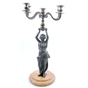 Gyertyatartó. Antik figurális gyertyatartó, spiáter női alak kezében szürke fém 5 ágú gyertyatartóval...