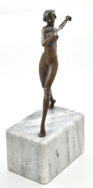 Josef Lorenzl (1892-1950): Art Deco nő. Bronz, márvány talapzaton, jelzés nélkül, szép állapotban m: 42 cm...