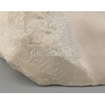 Shey jelzéssel: Női büszt. Faragott márvány, korának megfelelő állapotban, m: 34 cm