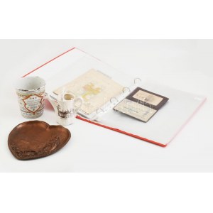 1896 Milleniumi kiállítással kapcsolatos gyűjtemény. Benne: 1896 Ezredéves Országos Kiállítás fényképes bérletjegye...