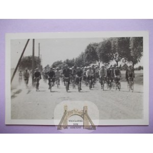Nałęczów, bicycle, cyclists, 1937