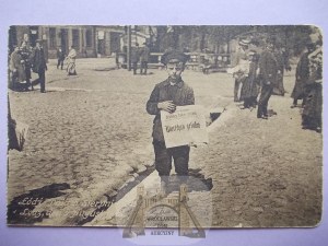 Łódź, I wojna, młodociany gazeciarz, 1915