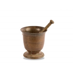 Mortar with pestle, 16th/17th century, Cast bronze