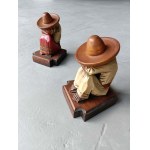 A pair of Sombrero Siesta bookends / bookends.