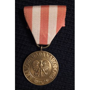 Medal Zwycięstwa i Wolności 1945. Medal ustanowiony dekretem Rady Mi ...