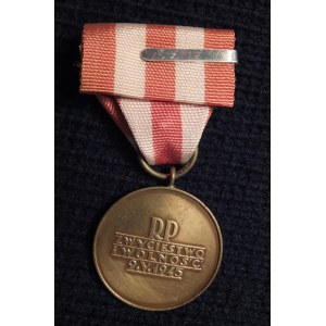 Medal Zwycięstwa i Wolności 1945. Medal ustanowiony dekretem Rady Mi ...