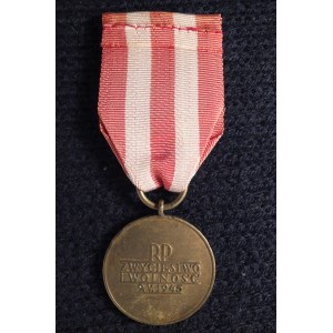 Medal Zwycięstwa i Wolności 1945. Medal ustanowiony dekretem Rady Mi ...