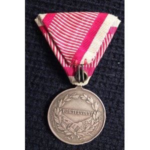 Medal Waleczności (niem. Tapferkeitsmedaille). Medal ustanowiony 19 l ...