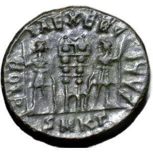 ŘÍMSKÁ CESSARITA AE FOLLIS CONSTANTINE II 324-361 AD.