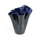 Rüschenvase navyblau und schwarz